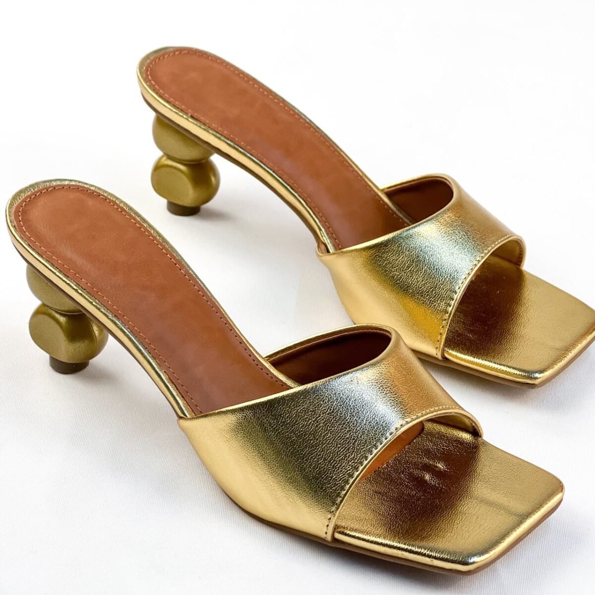 8865628-chroma-new-gold-2.jpeg 8865628